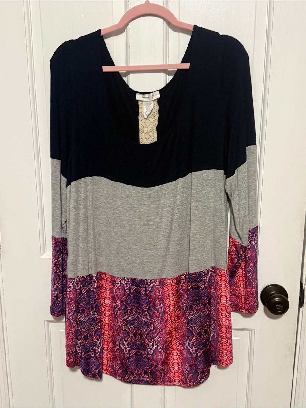 Colorblock Snake-Print Long Sleeve Top - Black, Gray & Pink